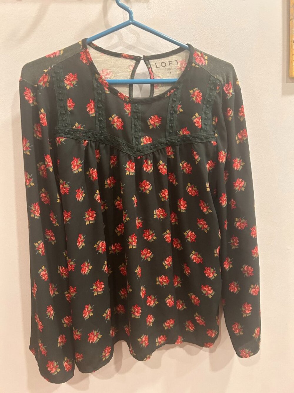 Loft floral blouse - Size M